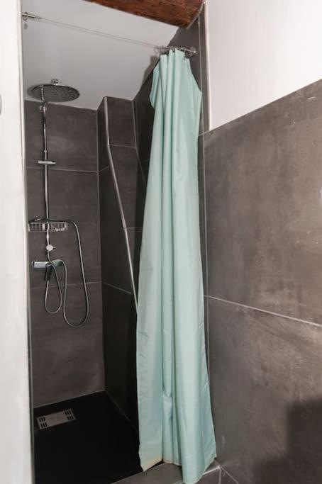 Ferienwohnung Magnifique Duplex Proche Cours Julien Marseilles Exterior foto